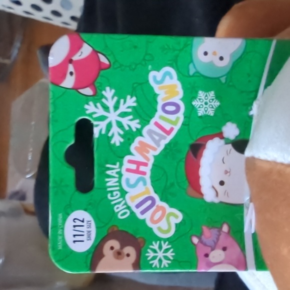 Christmas cat squishmallows slippers - Picture 3 of 5